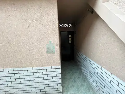 Depto Tipo Casa 4 ambientes con 1 baño