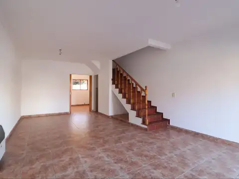 Depto Tipo Casa en Venta de 4 ambientes