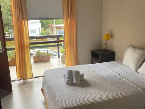 DEPARTAMENTO DE 2 AMBIENTES CON COCHERA PARA 5 PERSONAS