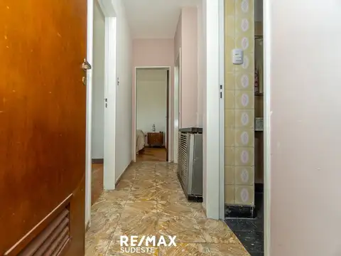 VENTA DEPARTAMENTO CENTRO 4 AMBIENTES CON COCHERA