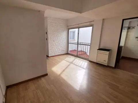 Depto. en primer piso de 3 ambientes Zona San Juan