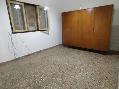 VENTA CASA CON COCHERA  Y DEPARTAMENTO EN PH - ROSARIO