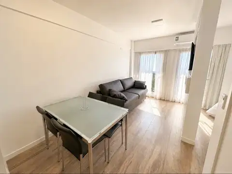 Esmeralda 800, Piso 9