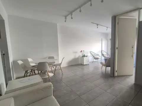 Oficina Comercial 59m2 y/o Vivienda Frente Balcon BELGRANO