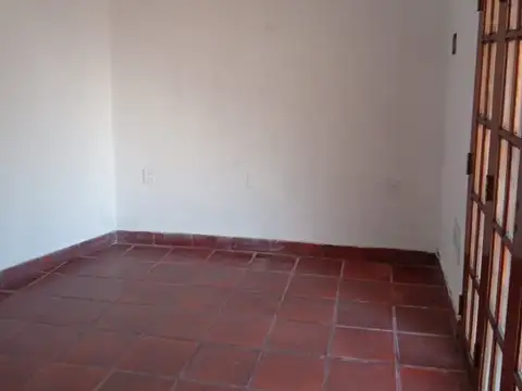 Alquile | Casa | 1 Dormitorio | Capitán Bermúdez | Barrio Villa del Prado