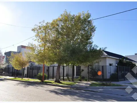 Casa en Venta en Cipolletti, USD 330.000
