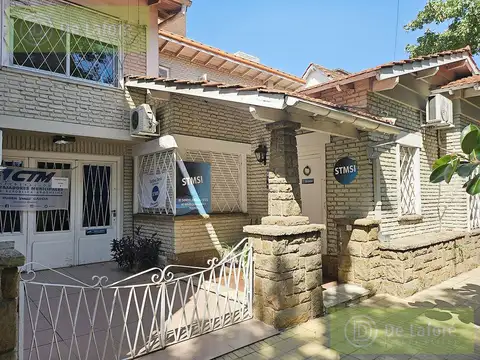 ALQUILER- Casa/Oficina-Uso profesional 4 ambientes en Beccar excelente ubicación.