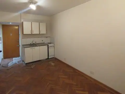 MONOAMBIENTE CONTRAFRENTE A 1 CUADRA ESTACIÓN DE VILLA DEL PARQUE