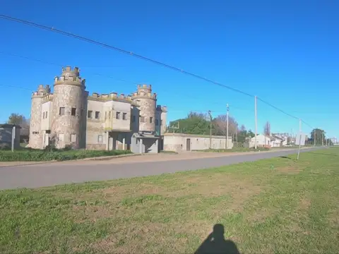 Avenida Almirante Brown e/ 515 y 517