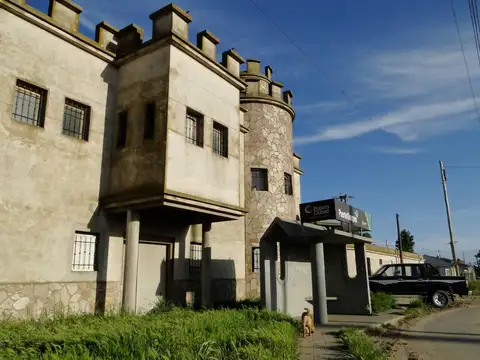 Local en venta - 1 Dormitorio 6 Baños Oficinas - 1060Mts2 - Quequén