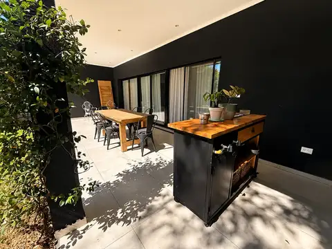 Casa en Alquiler en Mapuche Country Club, USD 2.000