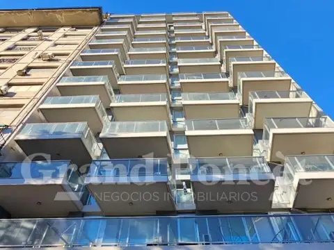 Alquiler Monoambiente con Balcón