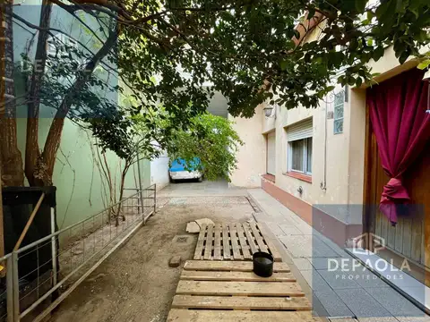 Depto Tipo Casa en Venta con 2 cocheras