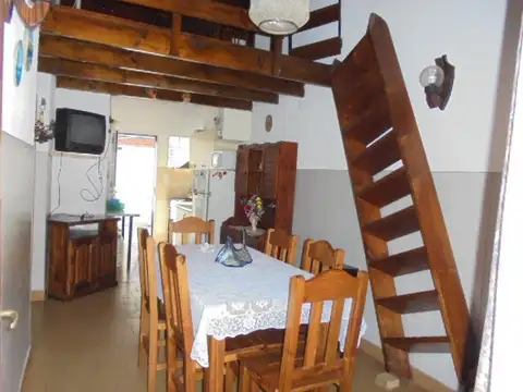 Casa 3 ambientes con 2 baños