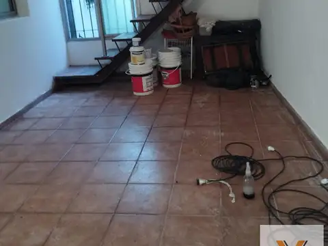 Casa en Alquiler con 1 cochera