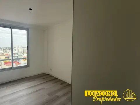 Alq. Depto 2 amb c/bcón - A ESTRENAR - 303 Av. Riestra y M. Leguizamón - Loiacono Propiedades