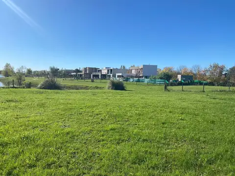 Terreno en Venta 57  mts Frente