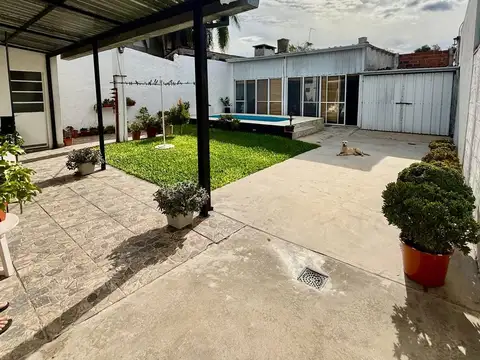 VENTA Casa 4 amb  IMPECABLE Quincho y Pileta TIGRE