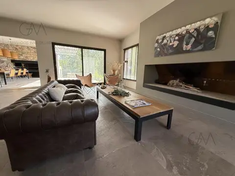 Casa en Alquiler de 3 dormitorios