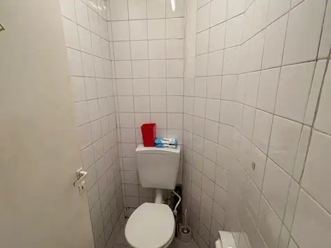 Local en Venta Via Púb.