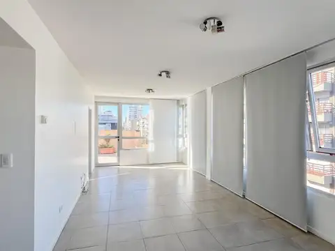 Departamento 3 ambientes en Venta con terraza propia y cochera