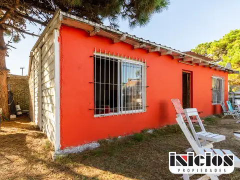 Casa 2 ambientes con 1 baño