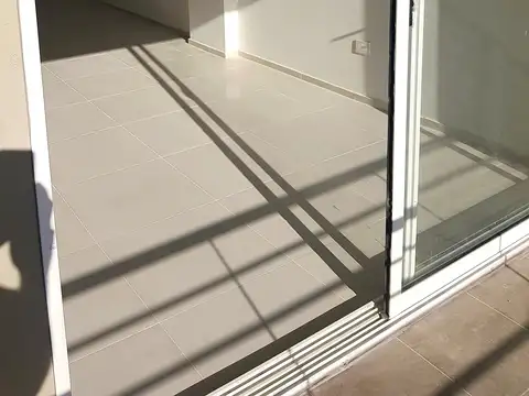 Departamento en Alquiler con 1 cochera