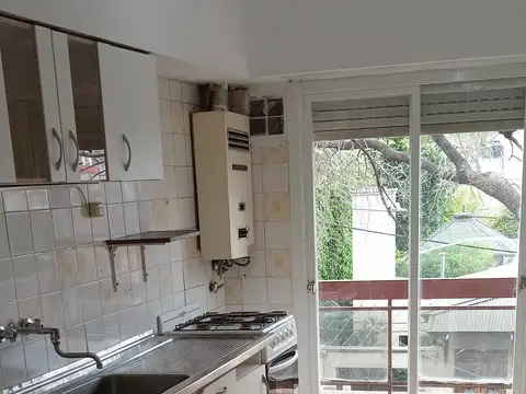 Departamento en Alquiler en República De La Sexta, $ 700.000