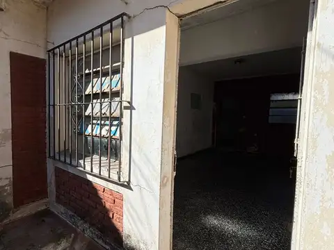 Depto Tipo Casa 2 ambientes con 1 baño