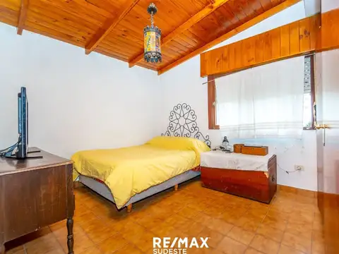 VENTA CASA DE ALTOS A MINUTOS A PIE DEL CENTRO