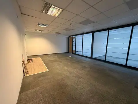 Oficina 2 ambientes con 2 baños