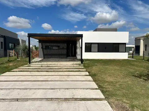 Casa en Alquiler en San Felipe, USD 1.500