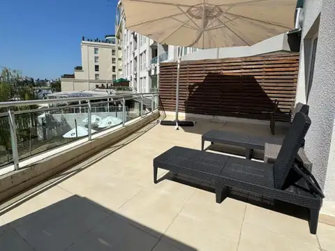 Av Del Puerto 200, Piso 1
