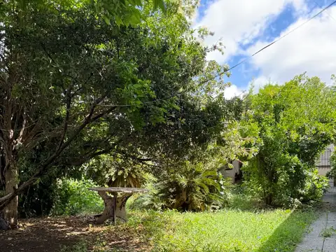 Terreno con contruccion a refaccionar