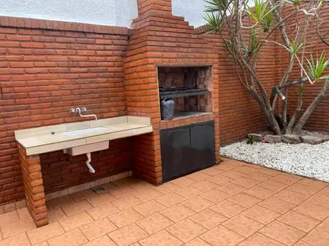 Casa en Alquiler de 4 dormitorios