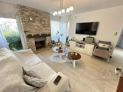 Casa 5 ambientes con 4 baños