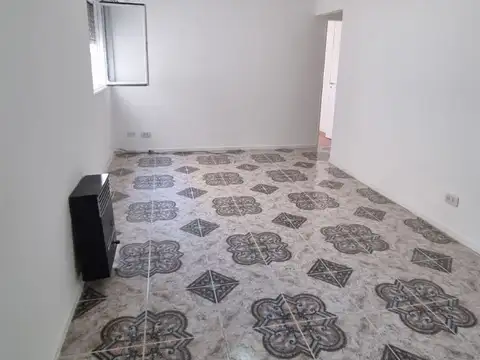 Avenida Hipolito Irigoyen 7400, Piso 7