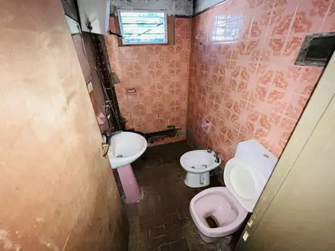 Departamento 7 ambientes con 2 baños