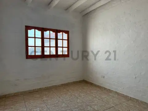 Godofredo Paladini 1200, Piso 0