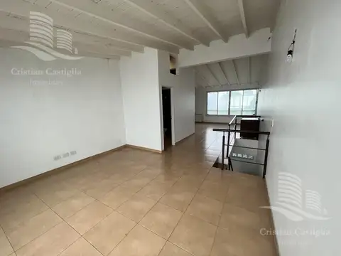 Depto Tipo Casa en Alquiler de 4 ambientes