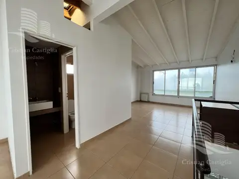 Depto Tipo Casa 4 ambientes con 2 baños