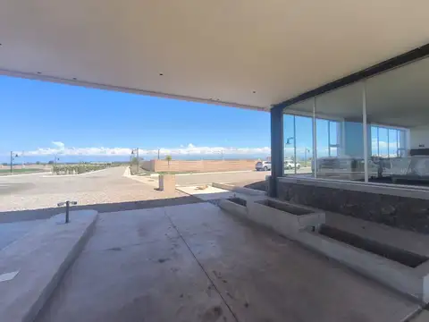 VENTA CASA 2 DORMITORIOS TUPUNGATO EN OBRA