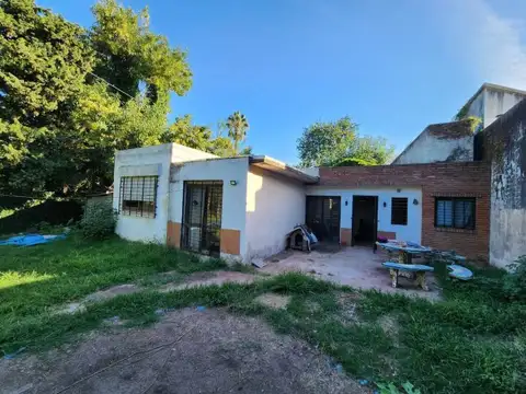 Venta 2 lote con casa a refaccionar