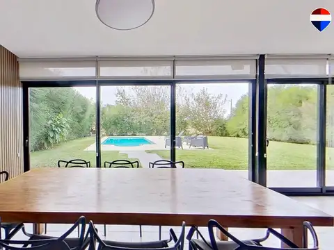 VENTA  CASA DE 4 AMB. EN HARAS LATINA APTO CREDITO