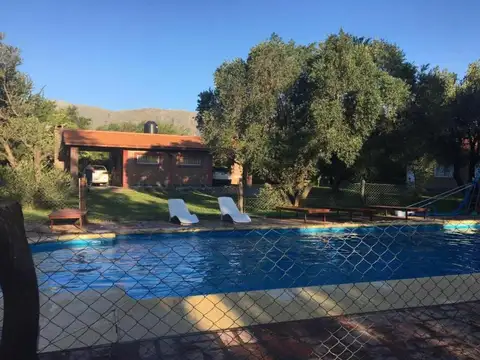 Casa 4 ambientes con 1 baño