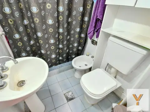 Depto Tipo Casa 6 ambientes con 2 baños