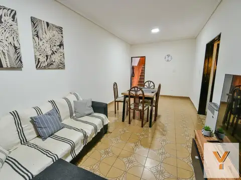 Depto Tipo Casa en Venta de 6 ambientes
