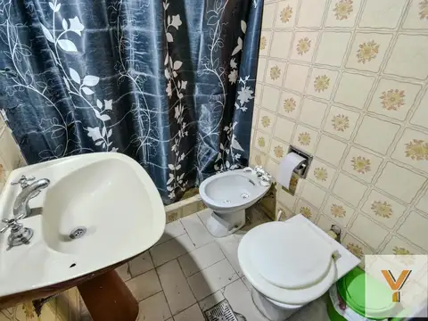 Depto Tipo Casa en Venta con 1 cocheras