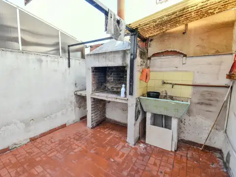 Depto Tipo Casa en Venta en Moron, USD 79.000