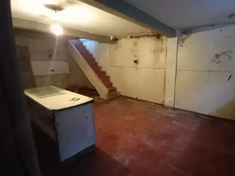 Local en Alquiler en Plaza Italia, $ 900.000